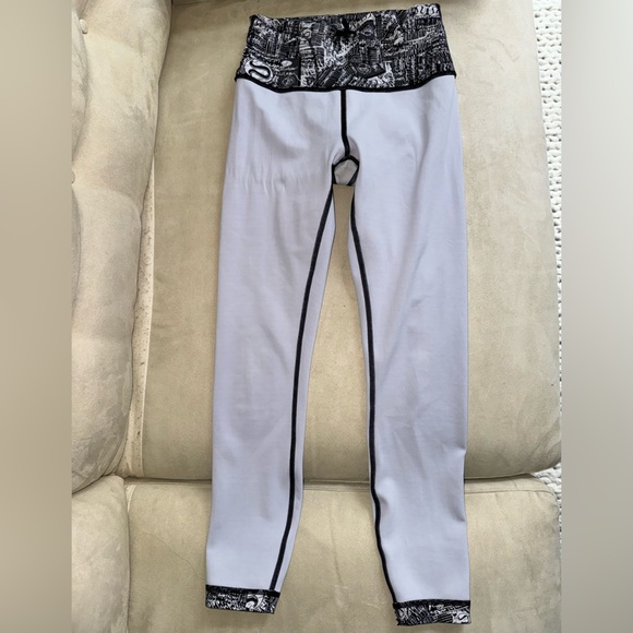 25.5” Lululemon Wunder Train HighRise Tight Tear It Up Alpine White Black Size 6 - Picture 11 of 16